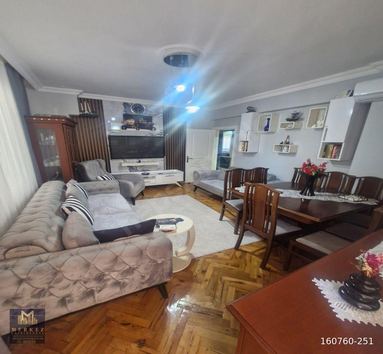 AVCILAR METROBÜSÜN DİBİNDE YATIRIMLIK FIRSAT DAİRE !