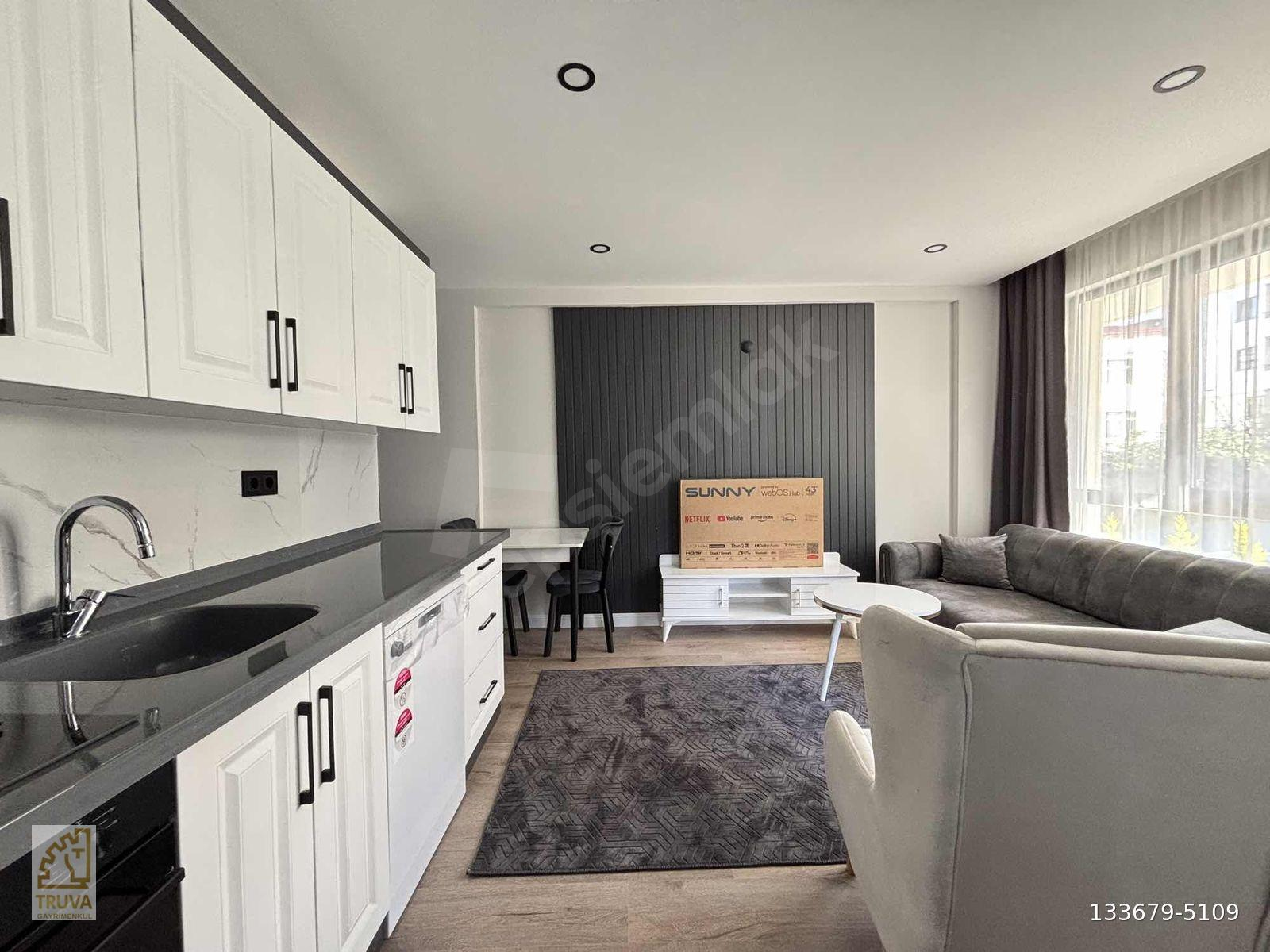 TRUVA/SIFIR İSKANLI FULL EŞYALI ARAKAT CAM BALKON 1+1