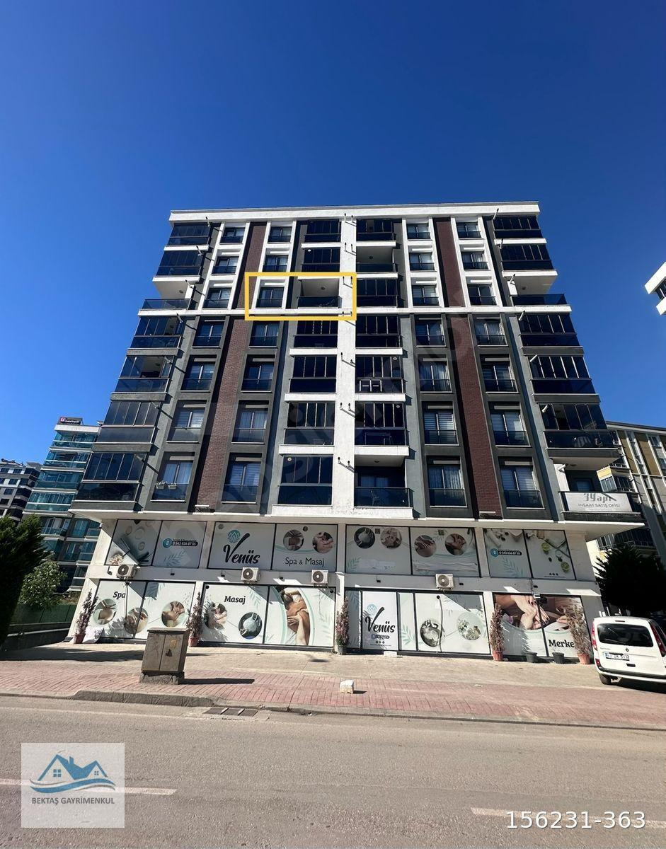 TRANVAYIN 1 SOKAK ÜSTÜNDE EŞYALI GENİŞ 1+1 DAİRE
