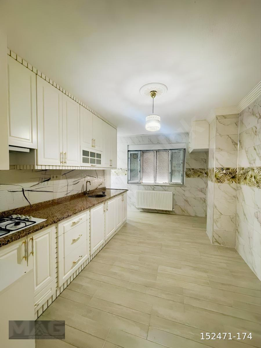 KÖKEZ MAHALLESİ LÜKS 2+1 DOĞALGAZLI 130 M2 DAİRE