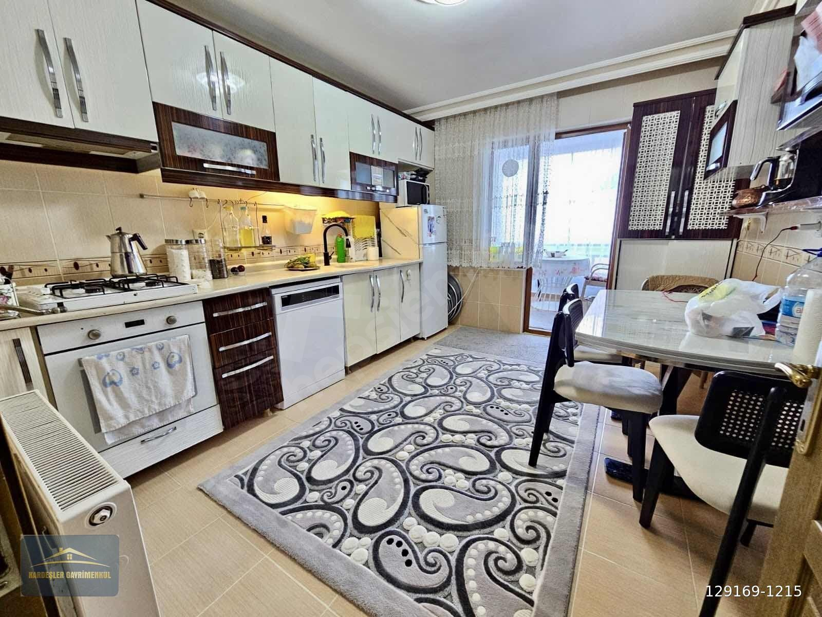 KARDEŞLER'DEN 3+1 FULL YAPILI SİTE İÇERISINDE SATILIK KARAPÜRÇEK