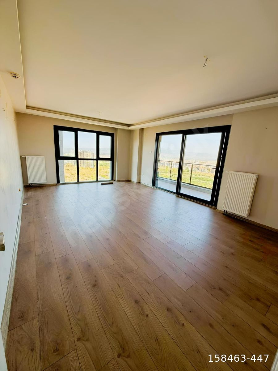 TURGUTLU LİFE CİTY'DE KİRALIK 3+1 DAİRE