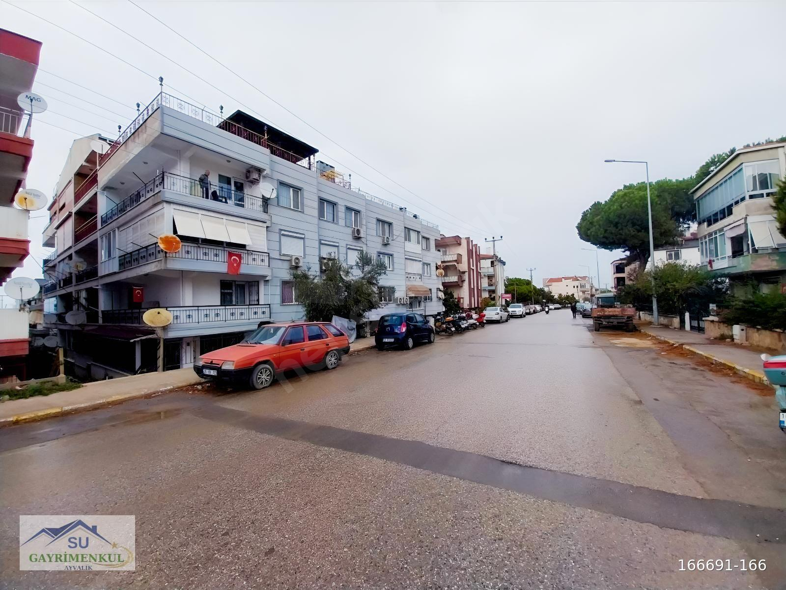 Ayvalık Su Gayrimenkul'den Ali Çetinkaya Mh. SATILIK 2+1 Daire