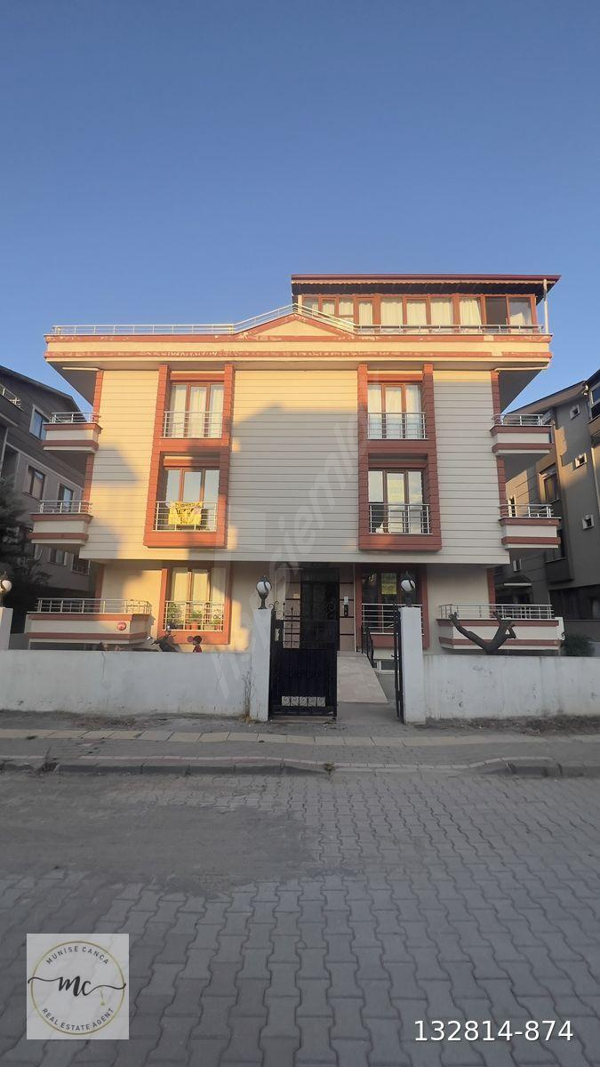 ÇİFTLİKKÖY’ÜN EN BÜYÜK DAİRELERİNDEN SATILIK 3+1