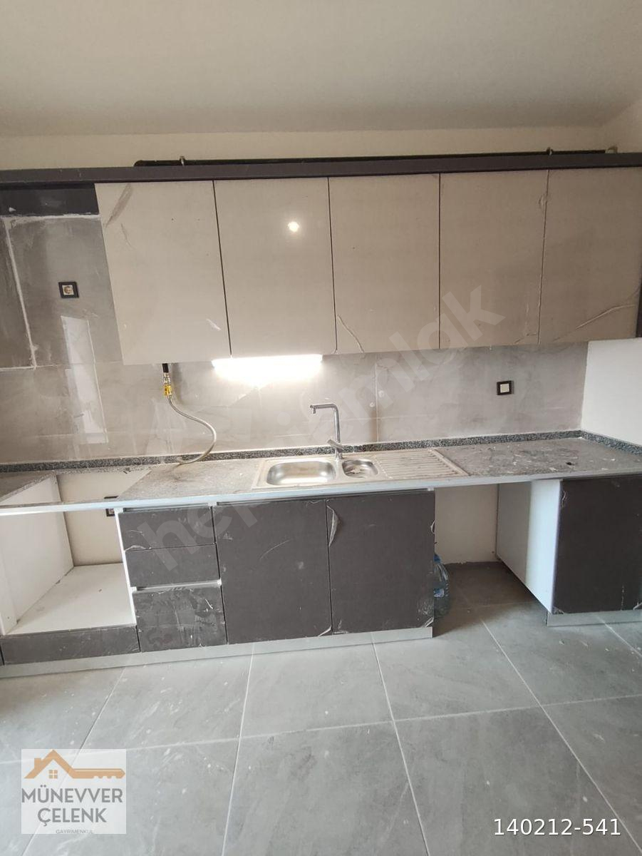 MÜNEVVER ÇELENK GYRM KUZUCULU TOKİ 5 ETAB KAT5 KİRALIK 3+1DAİRE