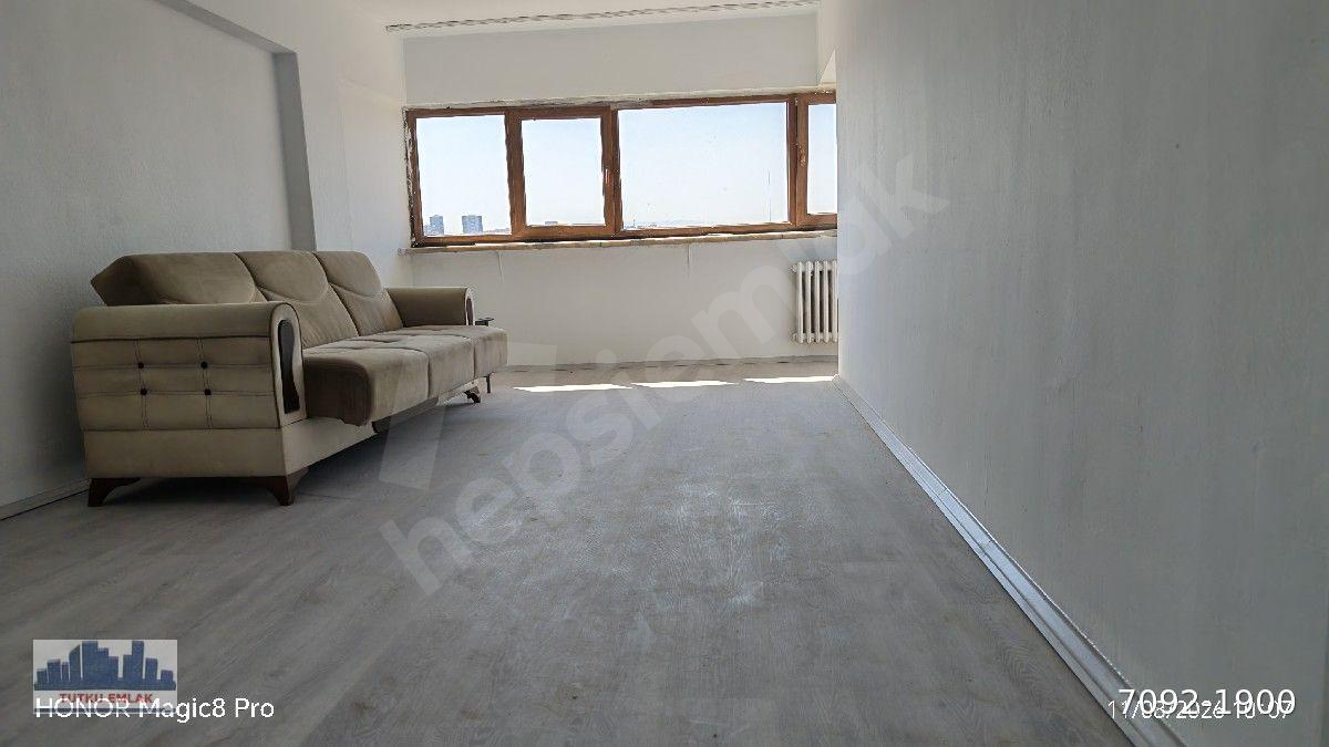 TUTKUDAN ULUCANLAR CADDESİ ÜZERİNDE KATTA, ASANSÖRLÜ 1+1 KİRALIK DAİRE