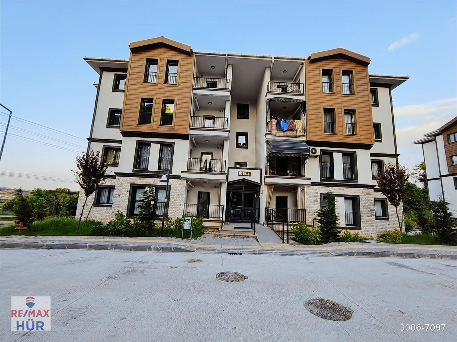 REMAX-HÜR FATMA YILDIZ DAN ALANDÜZÜ TOKİ'DE SATILIK 2+1