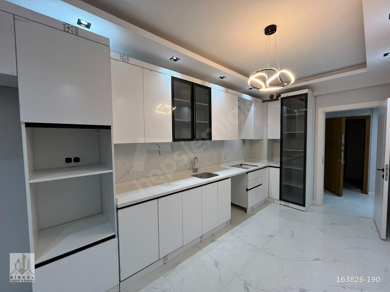 "BİRGÜL İNŞAAT EMLAK" ÖZEL GARAJLI EBEVEYN BANYO LUX 3+1 DAİRE