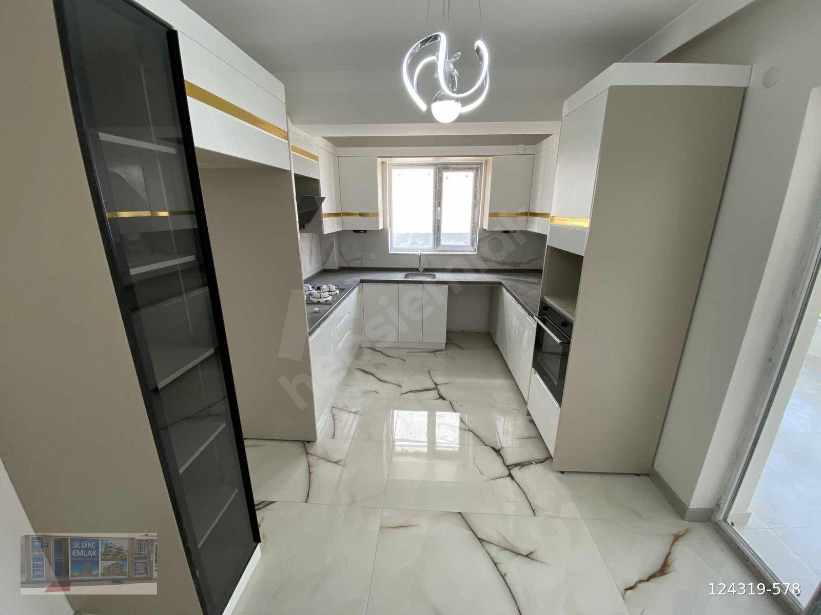 DİNÇ'TEN SATILIK GENİŞ ODA'LI ÇİFT BALKON'LU 3+1 DAİRE