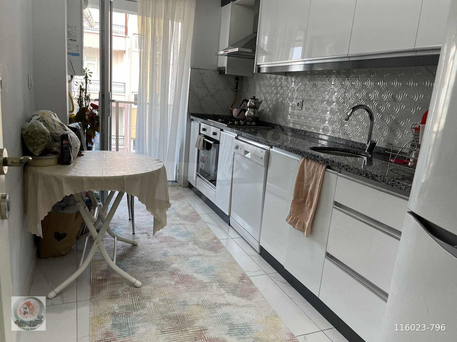 ISPARTA MERKEZ GÜLEVLER MAH. 2+1,3. KAT EŞYALI KİRALIK DAİRE