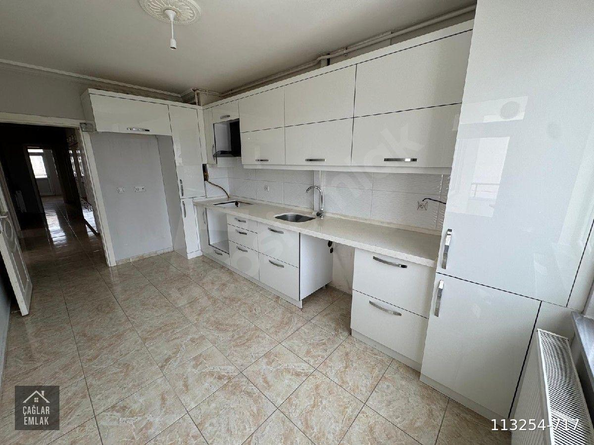 kiralık daire İsmail kakac okulu civarı 4.kat 3+1 asansörlü