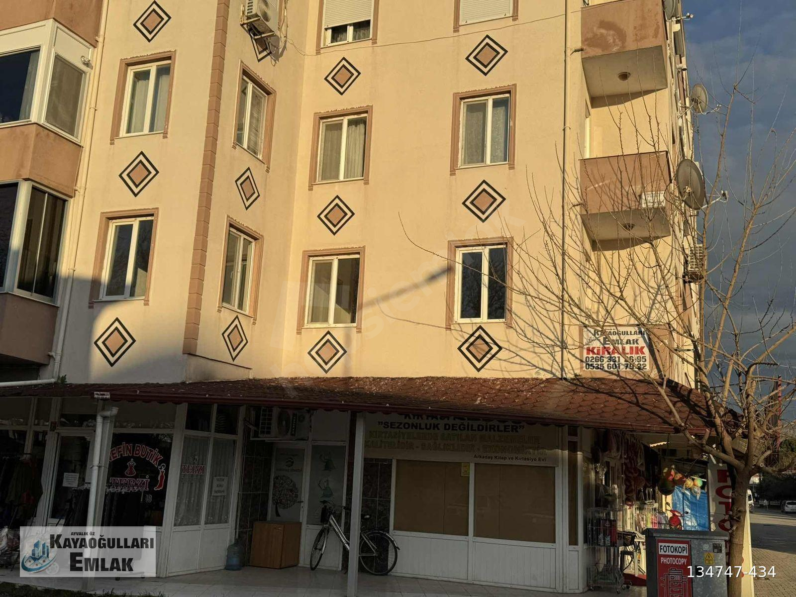Ayvalık Özkayaoğulları Emlak Altınova Mh kiralık 3+1 daire