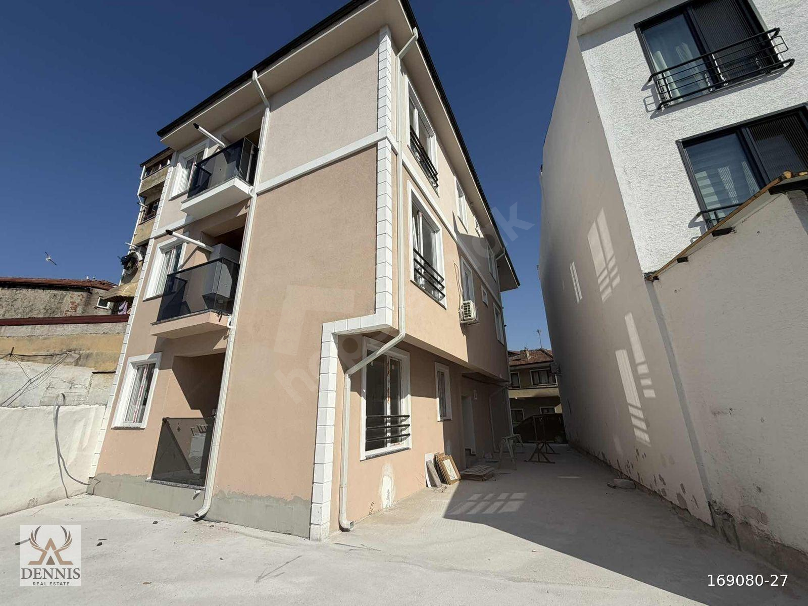 EZGİ DOĞAN'DAN SAPANCA MERKEZDE SATILIK 1+1 SIFIR DAİRE