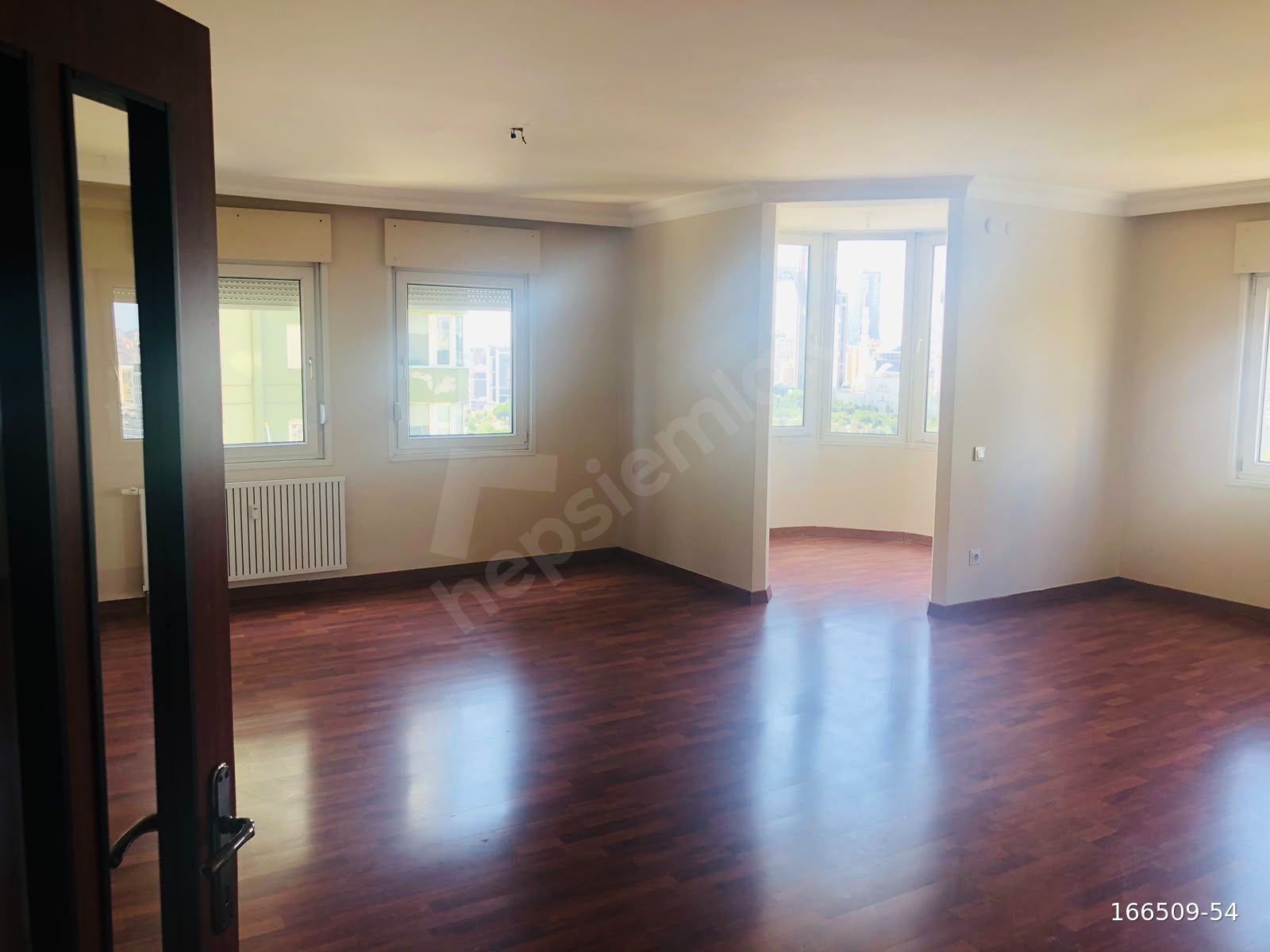 ATAŞEHİR ATA BLOKLARI 2+1 YÜKSEK KAT METROPOL AVM CEPHELİ