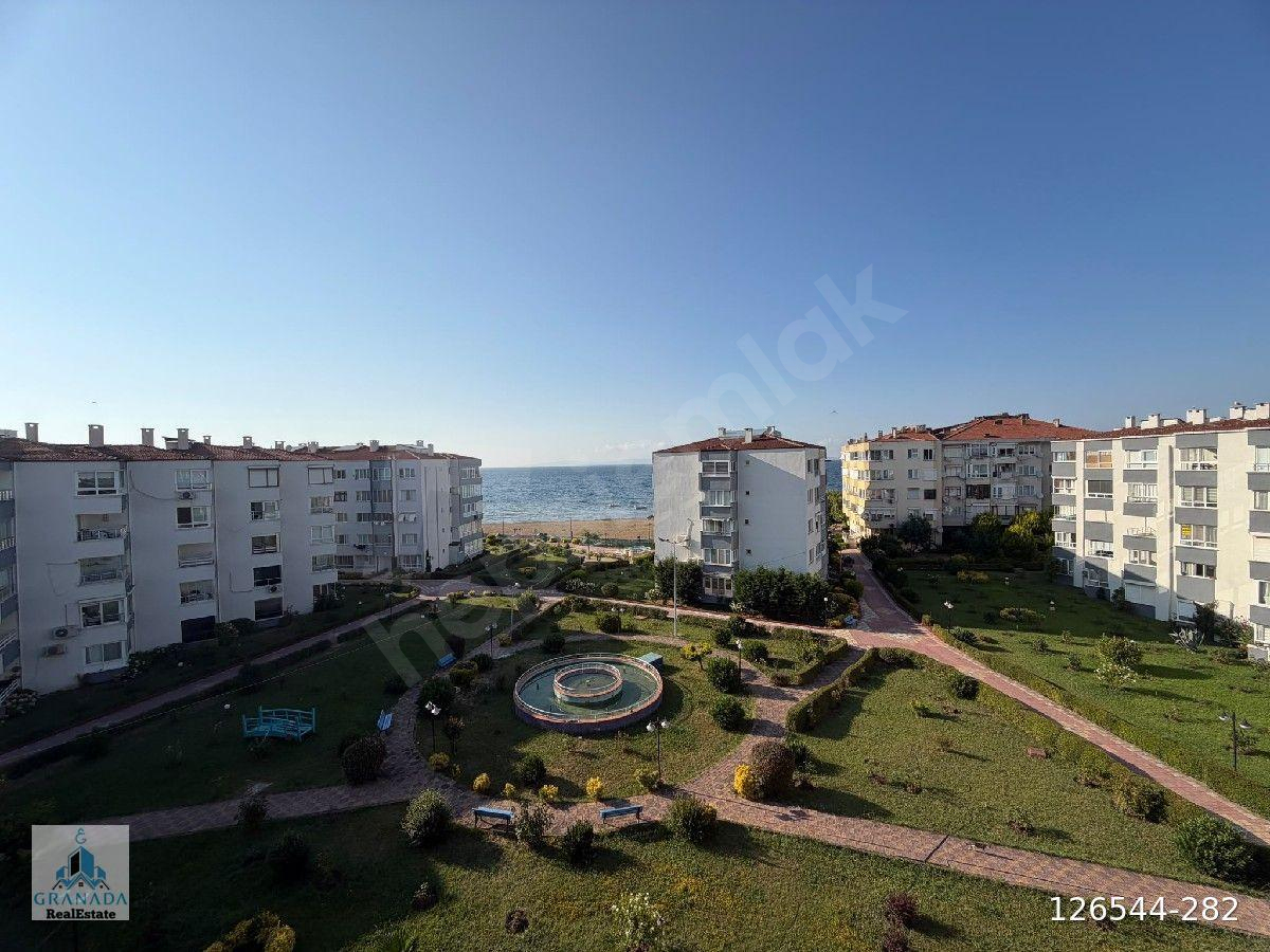 YALOVA ÇİFTLİKKÖY SAHİL MAHALLESİNDE SATILIK 2+1 DENİZ MANZARALI DAİRE