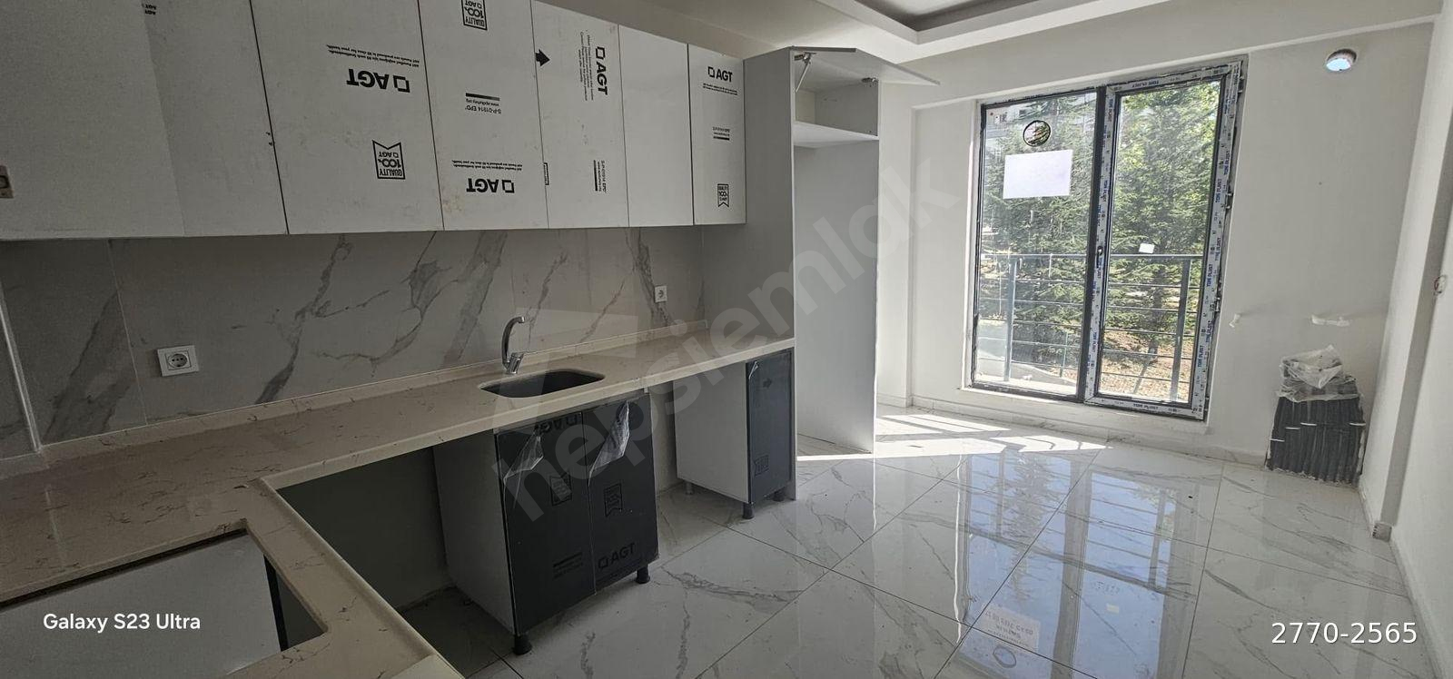 NUR EMLAKTAN BEŞİKKAYA'DA 2+1 SATILIK SIFIR DAİRE
