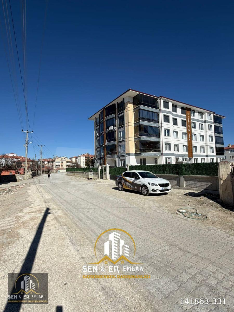 ŞEN&ER EMLAK’tan KULU ESKİ HASTANE KARŞISIN da SATILIK 3+1 DAİRE