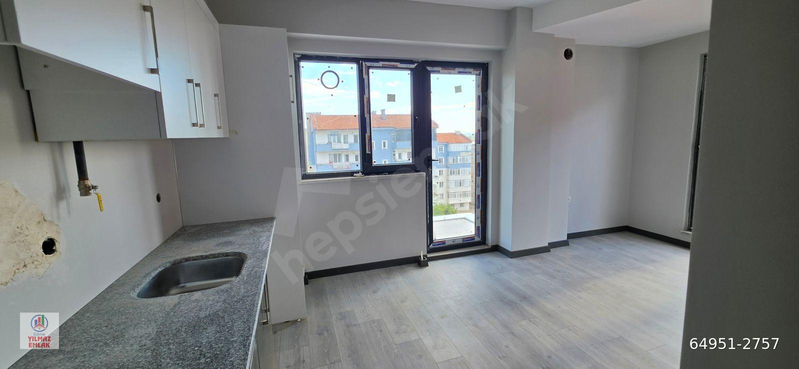 ŞÜKRÜ PAŞA MAH.TABİBLER LOKALI ÜSTÜ ARAKAT 1+1 SATILIK DAİRE