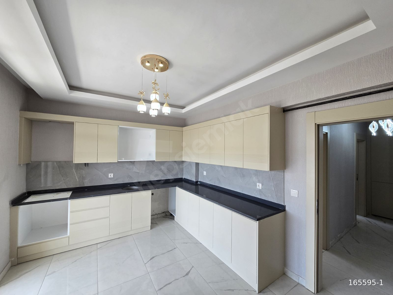 BEYKENT 1.ETAPTA SIFIR ARAKAT GENİŞ 2+1 SÜPER DAİRE