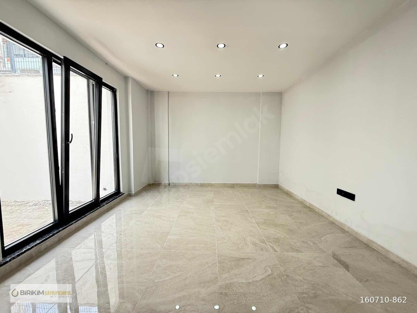 DARICA BAĞLARBAŞI MAH MERKEZİ KONUMDA 2+1 90m2 BAHÇELİ DAİRE