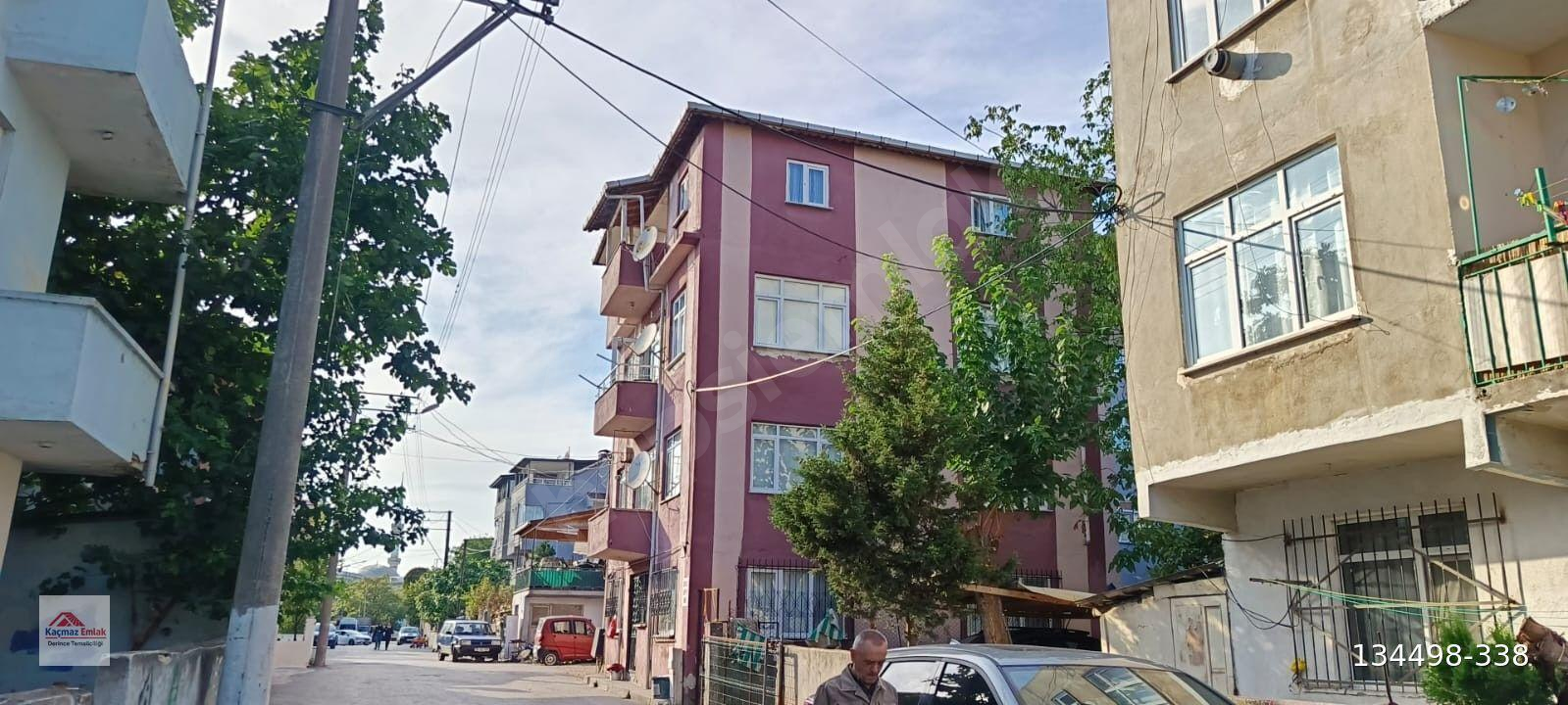 KAÇMAZ EMLAK'TAN DERİNCE ÇENEDAĞDA SATILIK 2+1 ARA KAT FIRSAT DAİRE