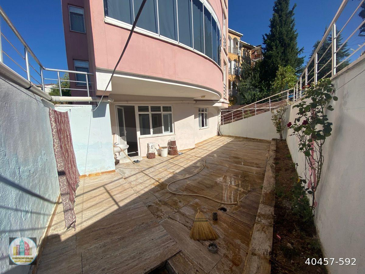 ESKİPAZAR MERKEZ MAHALLESİ BAHÇELİEVLER CADDESİ KOMBİLİ EBEVEYN BANYOLU SATILIK 3+1 DAİRE