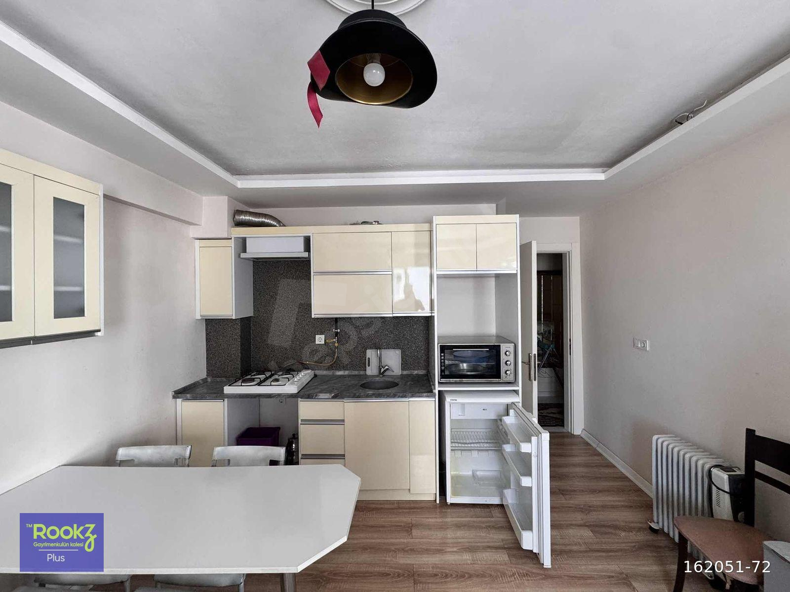 MANİSA MURADİYE İSTASYON CİVARI EŞYALI 1+1 DAİRE