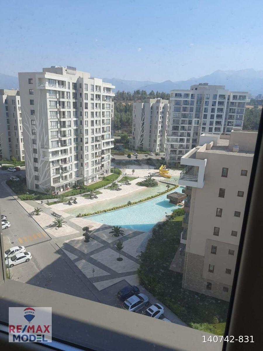REMAX MODEL DEN SINPAŞ AQUA CITY F1 KULEDE 1+1 EŞYALI KIRALIK DAIRE