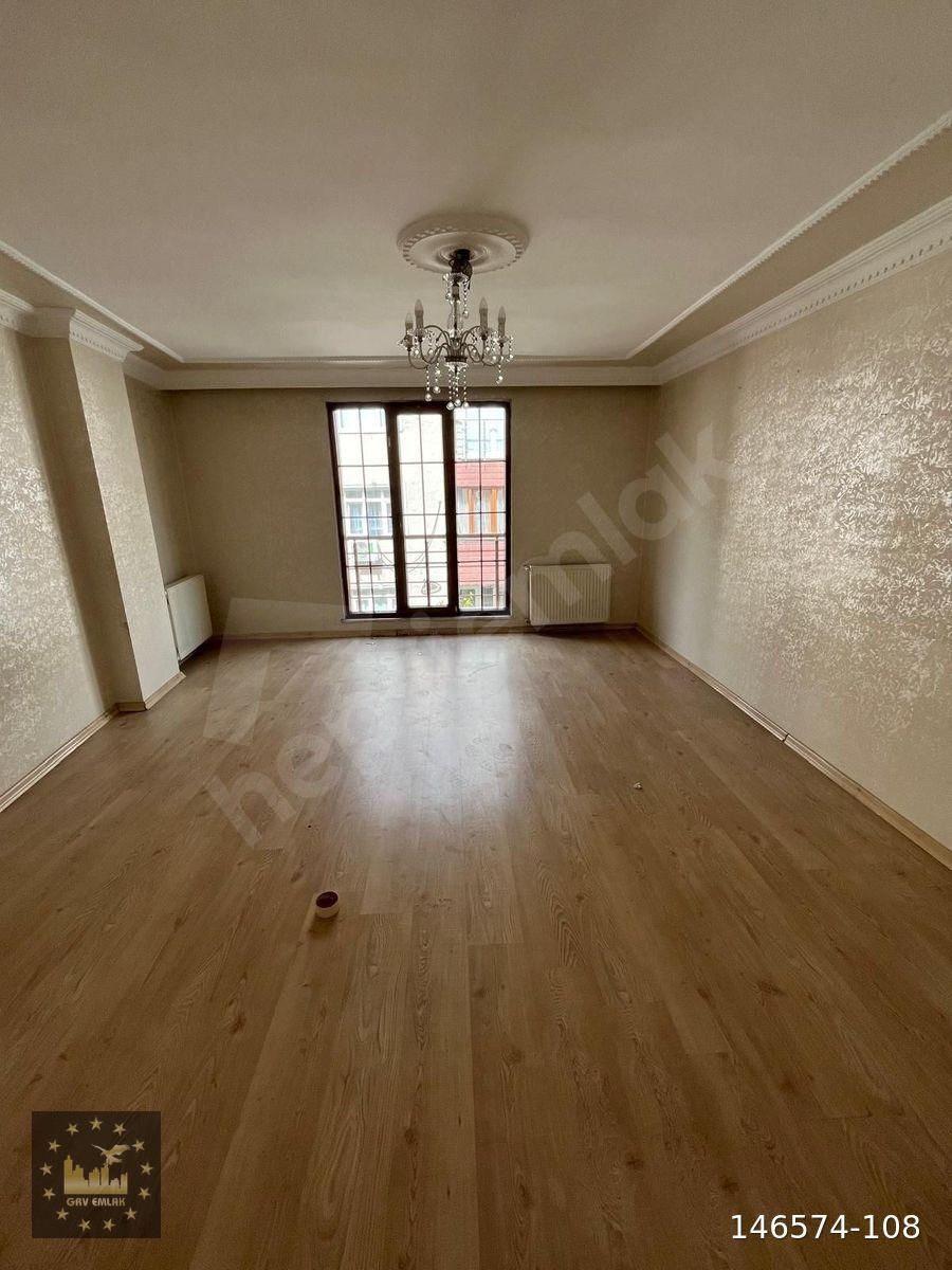 GRV EMLAKTAN 75. YIL MAHALLESİNDE SATILIK 2.KAT 95 M2 2+1 DAİRE