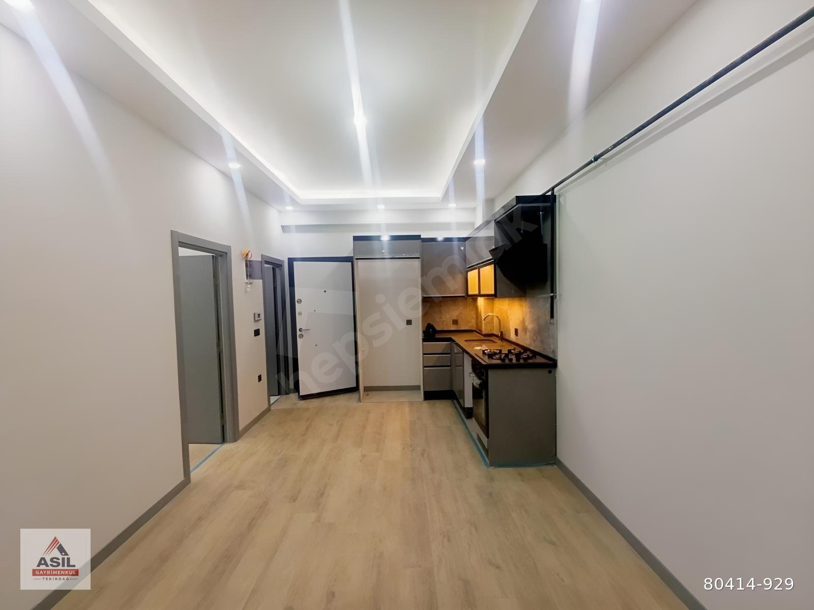 FİYATI DÜŞEN FIRSAT DAİRE YATIRIMLIK 1+1HAVUZLU SATILIK DAİRE