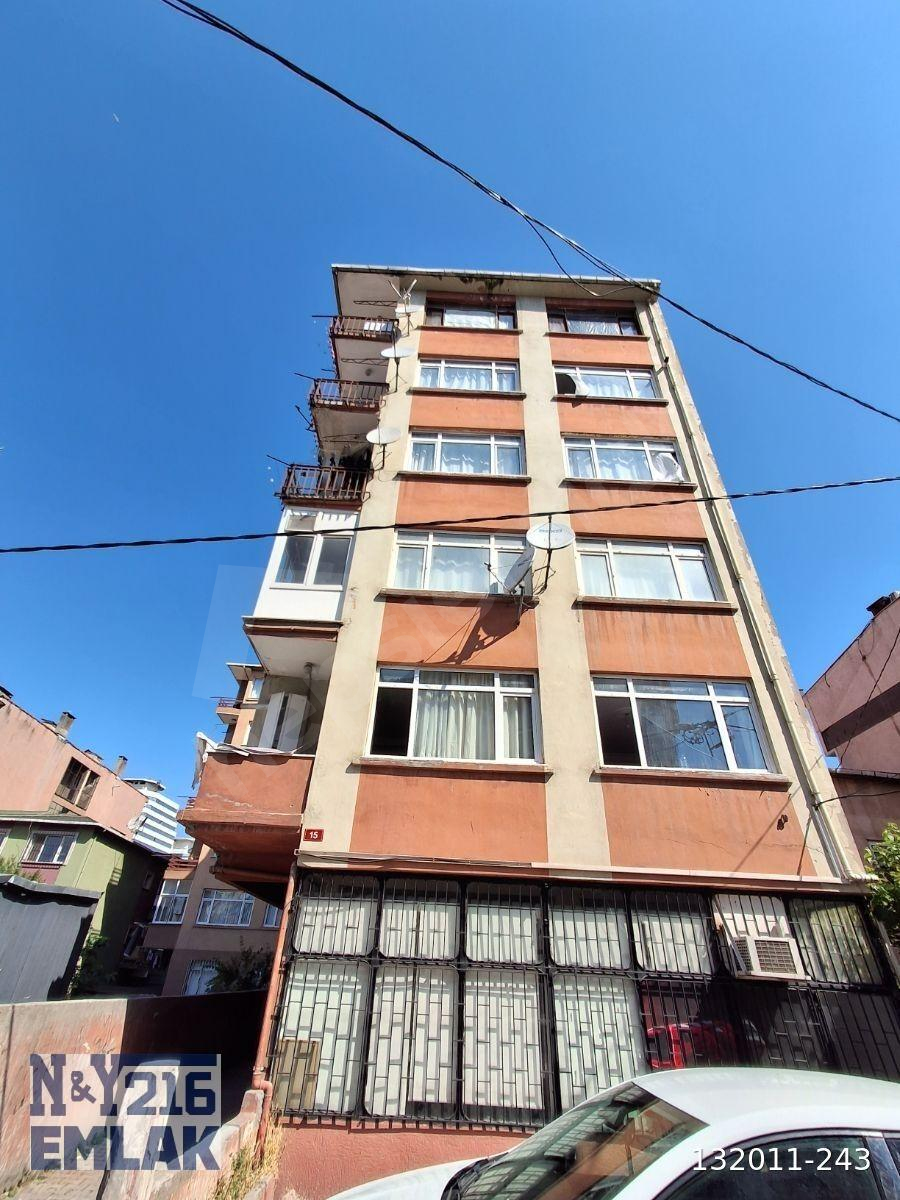 İÇERENKÖY 'ACIBADEM ÜNİVERSİTESİ YANINDA 2+1 NET 70 M2 KOMBİLİ