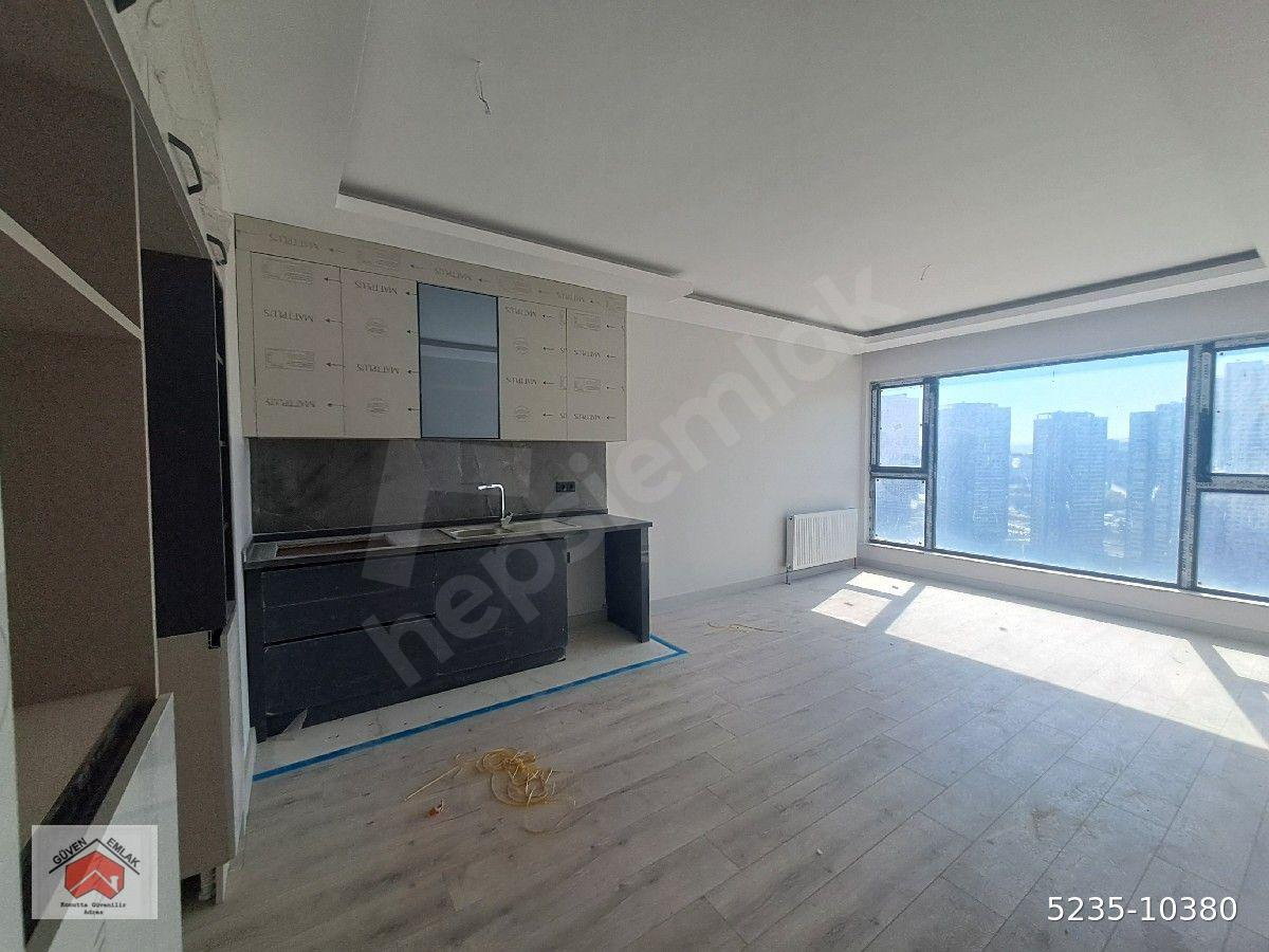 DİKMEN'DE İLKER CADDE ÜZERİNDE 2+1 KOMBİLİ KATTA YERDEN ISITMALI MANZARALI LÜKS DAİRE