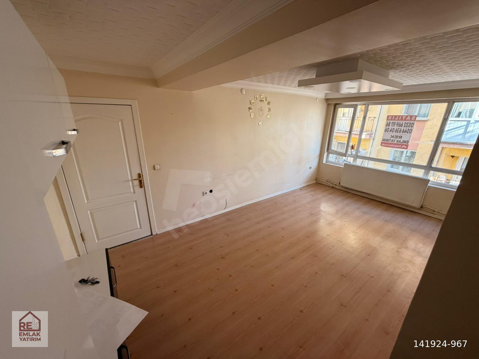 KEÇİÖREN CADDE ÜZERİ KAT KONUMUNDA ALTINDA DAİRE OLAN 2+1SATILIK