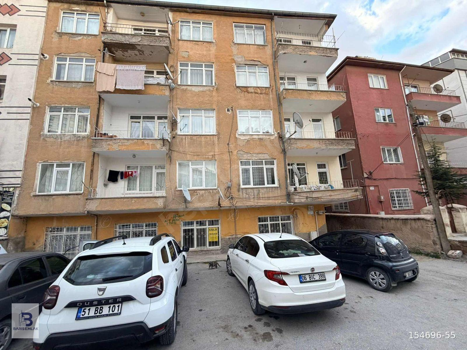 BARIŞ EMLAK'TAN SATILIK UYGUN DAİRE