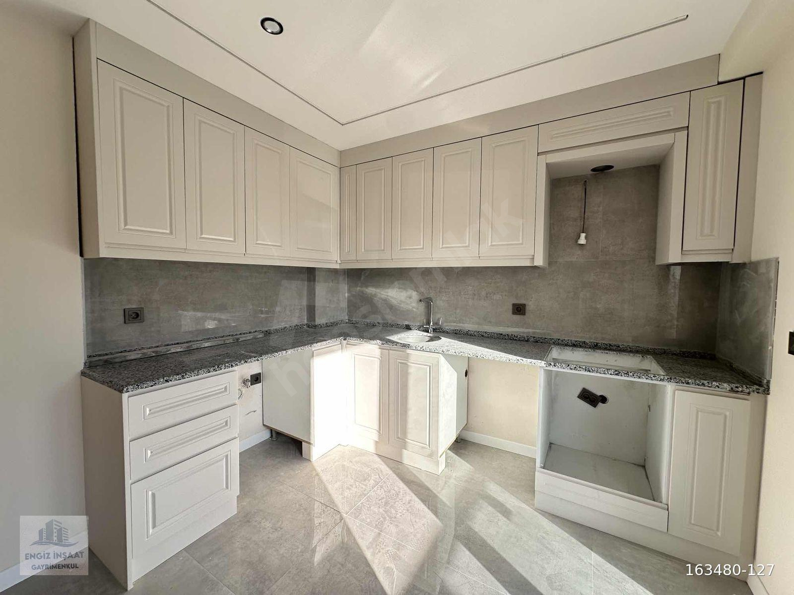HÜKÜMET KONAĞI YAKINI 2+1 120 m2 FIRSAT DAİRE