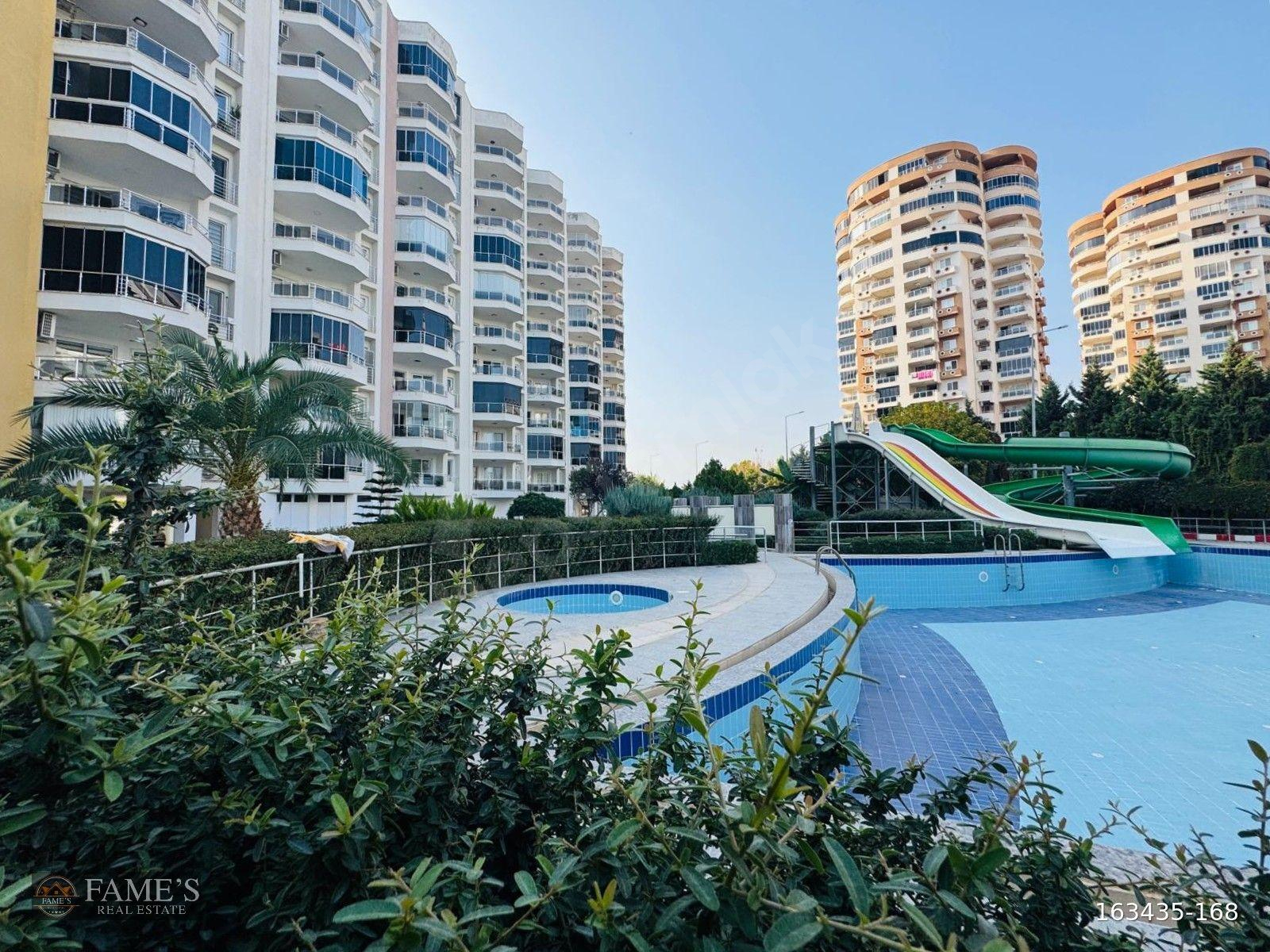 FAMES'TEN ÇEŞMELİ'DE DENİZ MANZ. AQUAPARKLI GENİŞ 2+1 KİRALIK