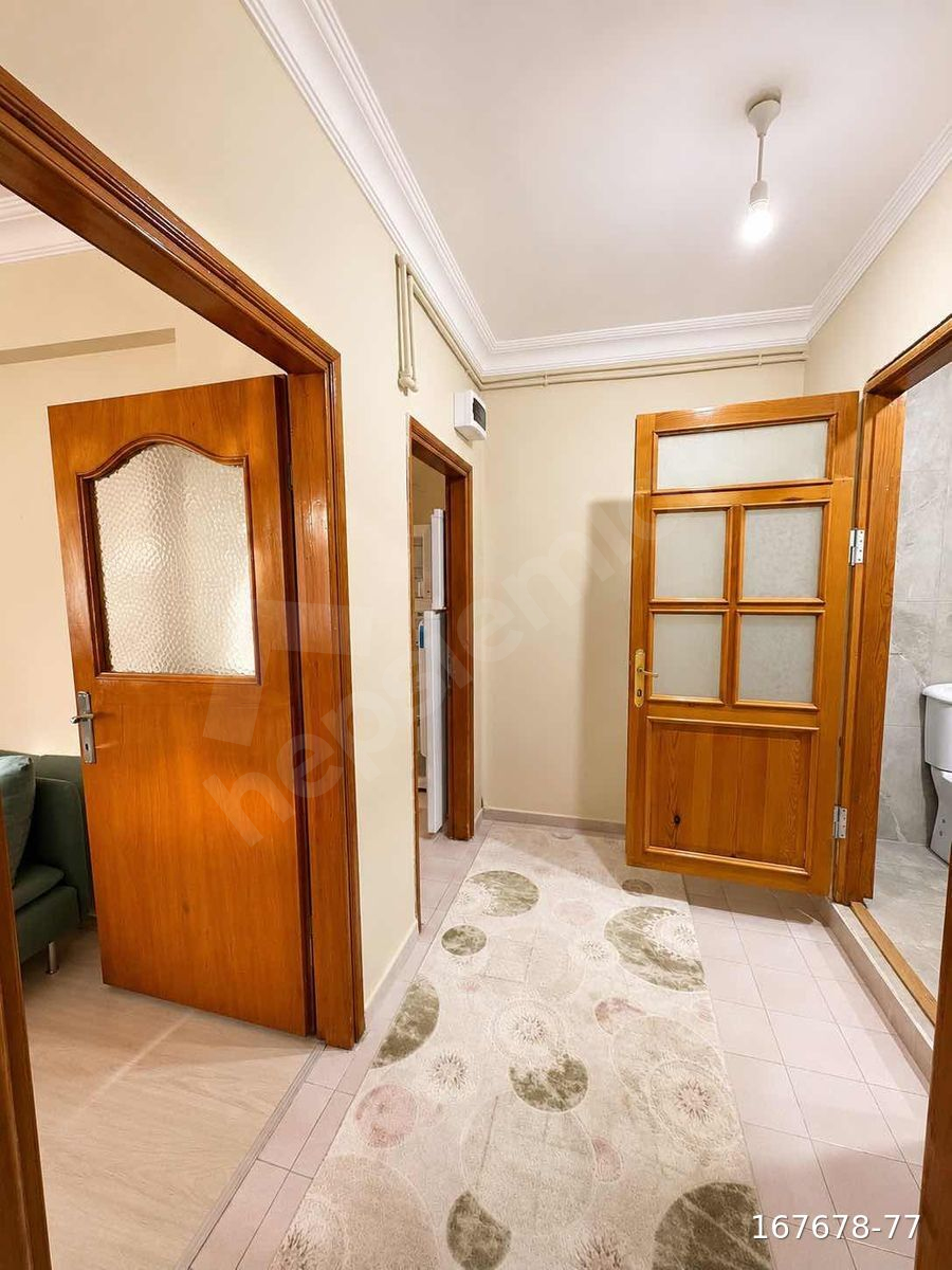 İstiklal Mah Çarşı Metroya Yakın Eşyalı 1+1 Kiralık Daire