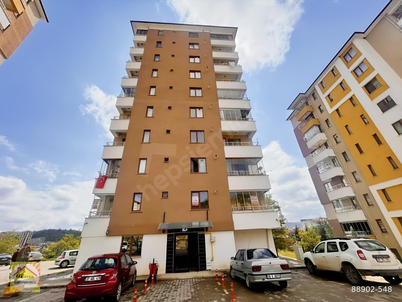 BİLLUR KORU SİTESİNDE 3+1 ARAKAT KİRALIK DAİRE