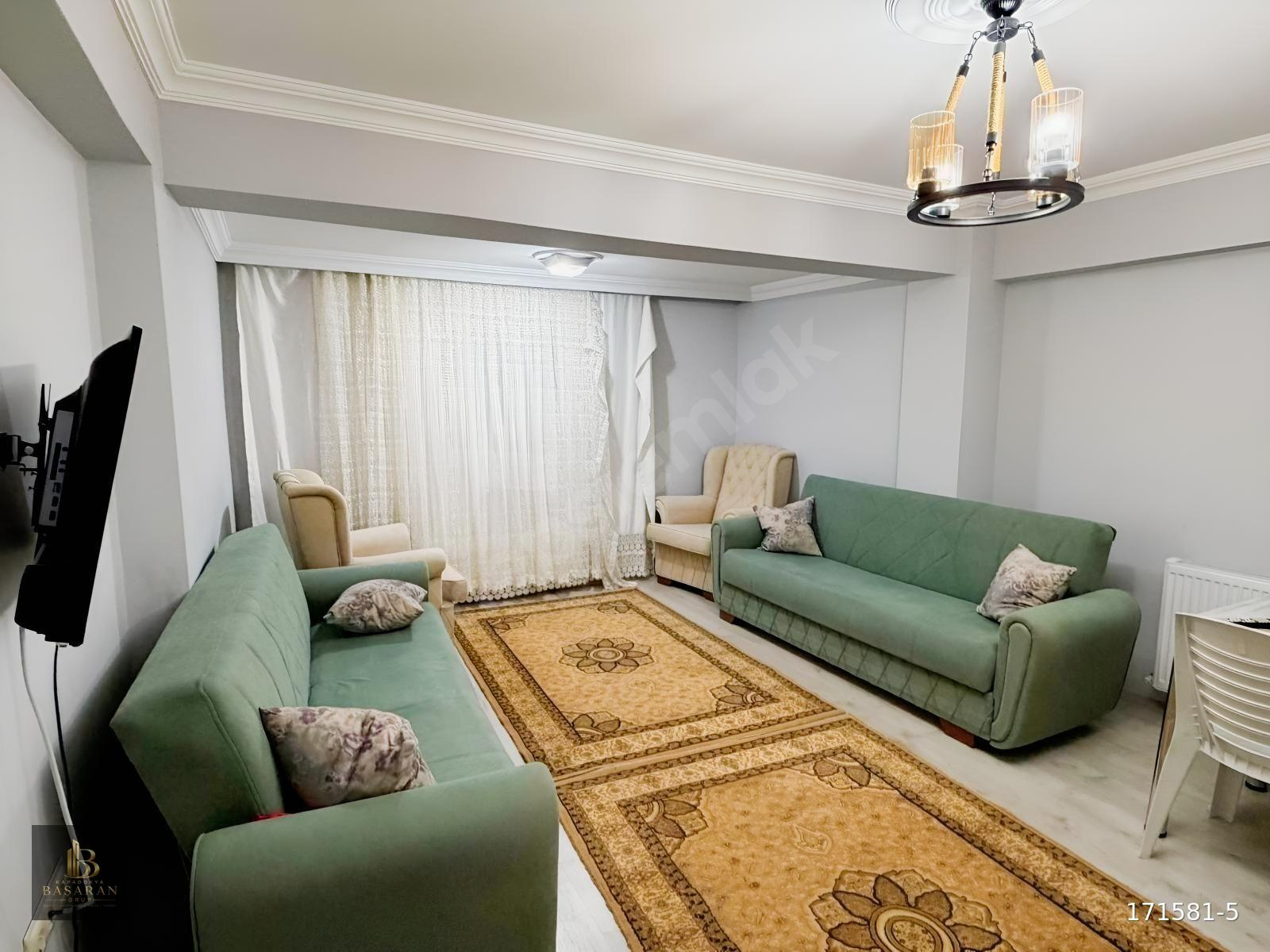 BAHÇELİ EVLERDE KİRALIK EŞYALI 2+1 DAİRE
