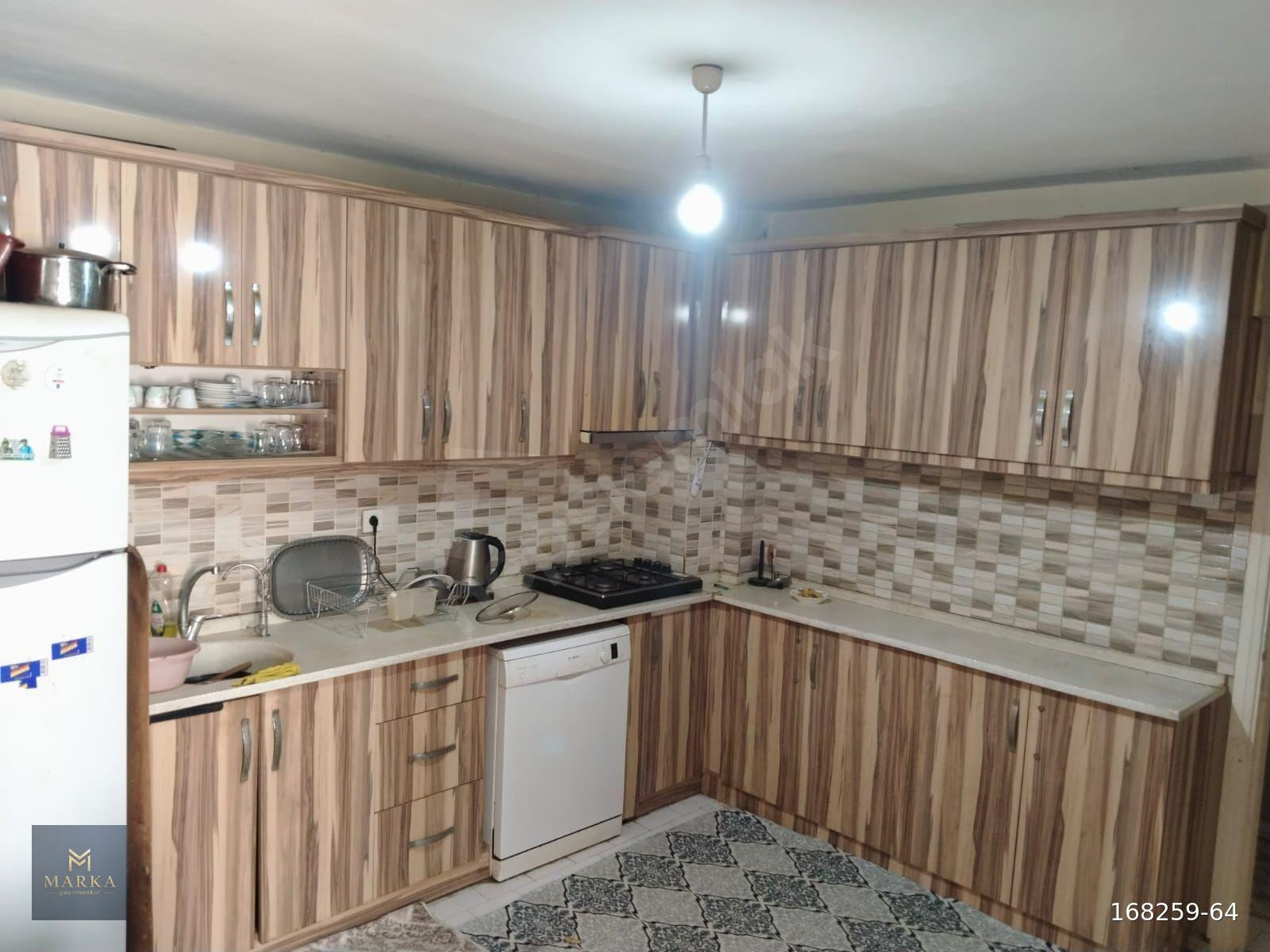 ZAFER MAHALLESİNDE 115 m2 SATILIK ARAKAT DAİRE