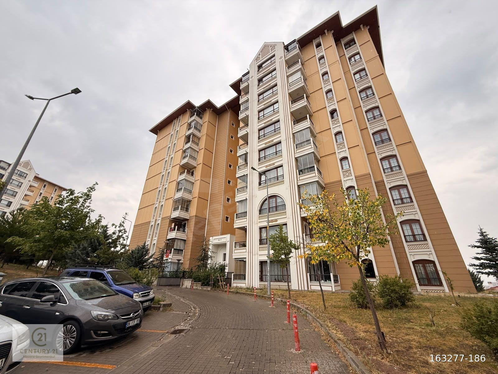 563 ETAP KREDİYE UYGUN 2. KAT BOŞ OKULLARA YAKIN SATILIK 3+1