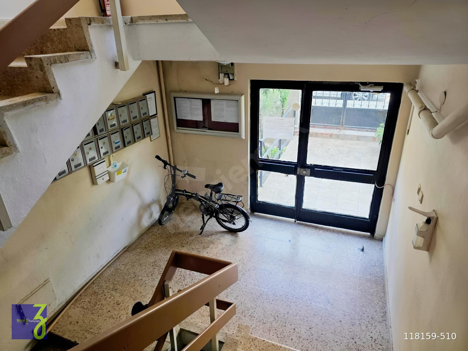 ÇANAKKALE PİRİ REİS CADDESİ ÜZERİNDE KAPALI MUTFAKLI 2+1 DAİRE
