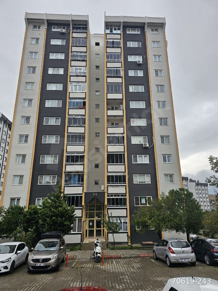 balıkesir karasi ilcesi 3+1 satılık daire120 mk