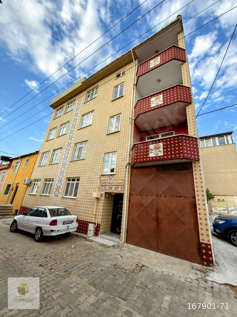 4 Kat Komple Satılık 2+1 Ve 4+1 Daireler