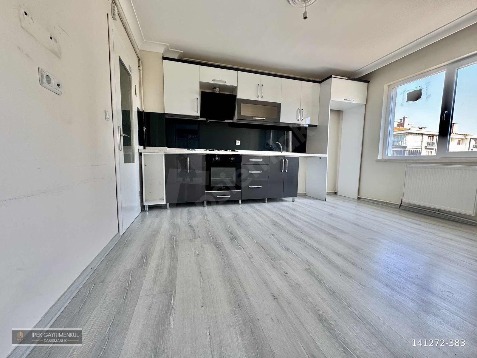 İPEK GAYRİMENKUL DEN KİRALIK 3+1 DAİRE