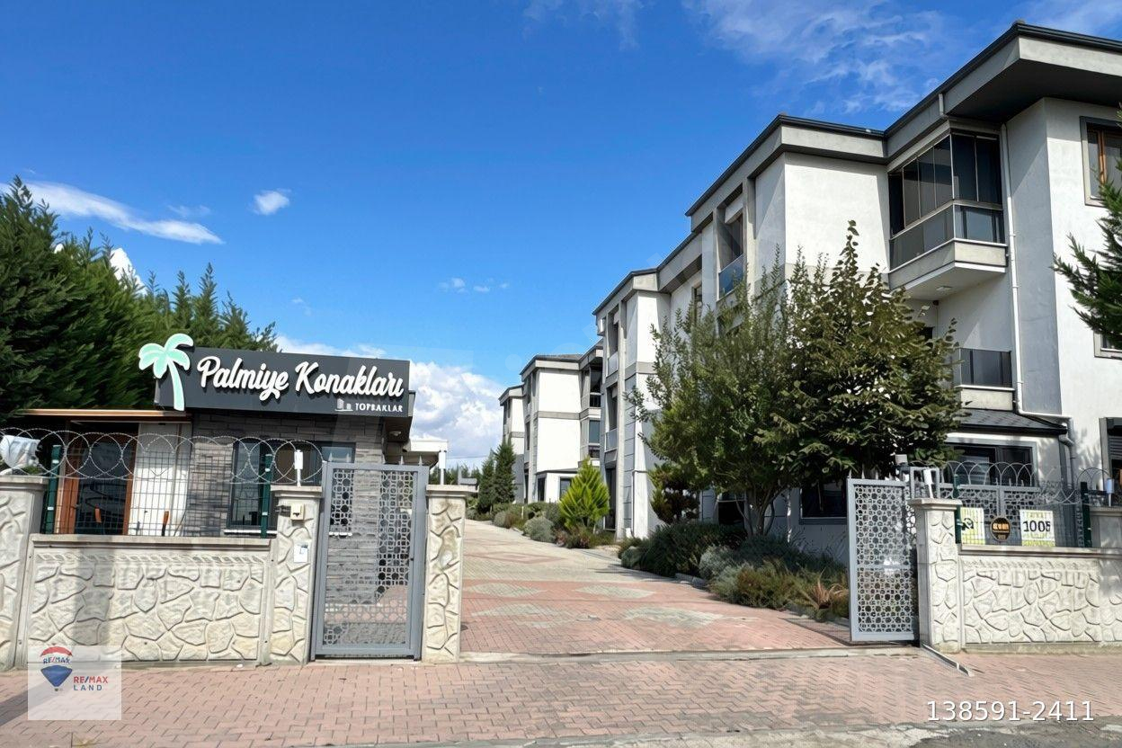 PALMİYE KONAKLARINDA GÜNEY CEPHELİ HAVUZ MANZARALI SATILIK DAİRE