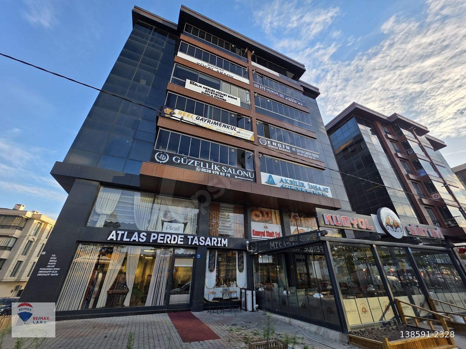 REMAX LAND'DAN ÇETİN EMEÇ BULVARINA CEPHE 1+1 OFİS-DAİRE