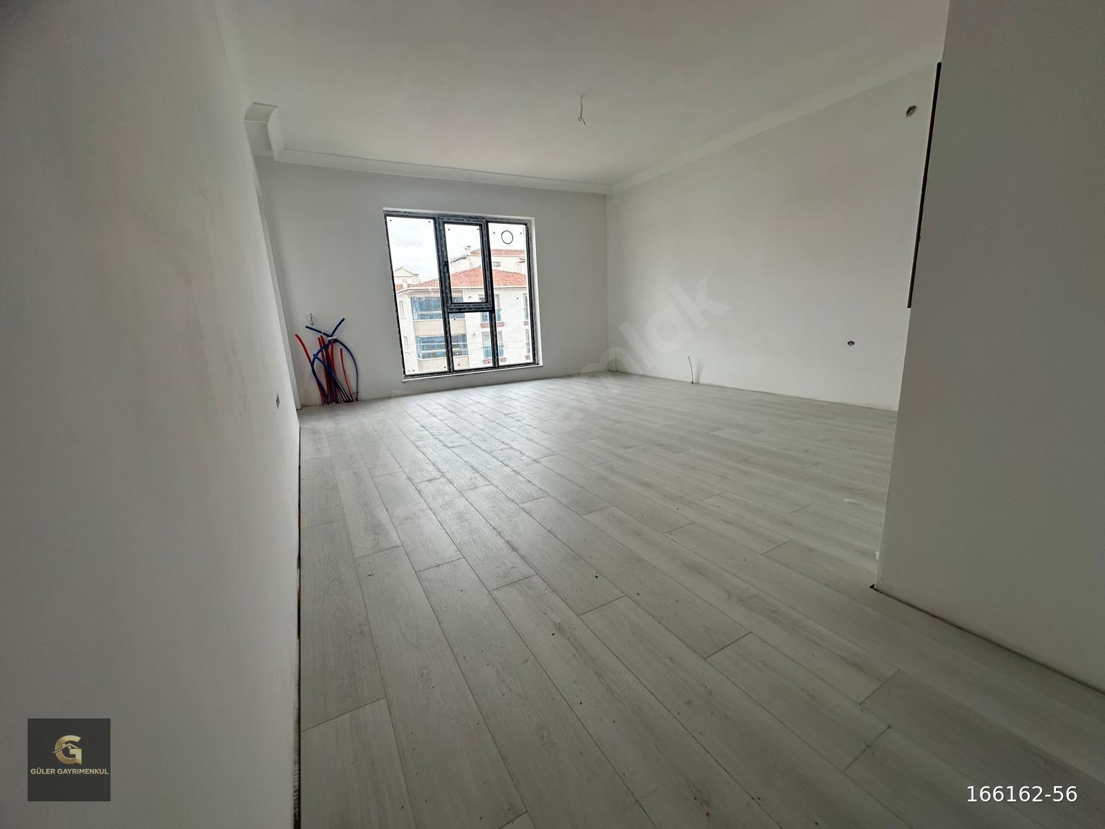 Güler gayrimenkul'den katta kullanışlı 2+0 ön cephe