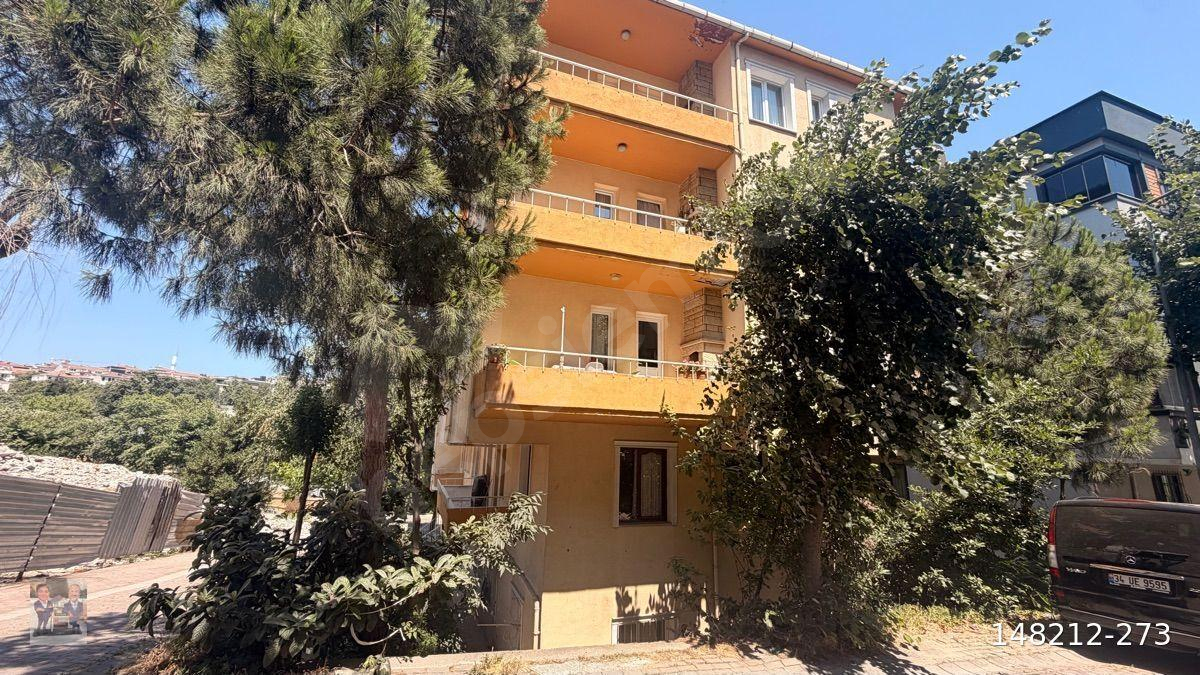 AVCILAR AMBARLI MEYDANA YAKIN KONUMDA 3+1 160M2 DAİRE