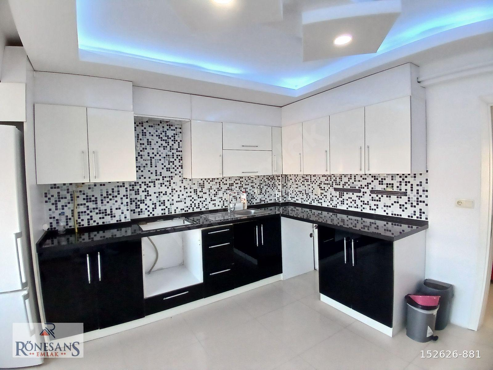RÖNESANS EMLAK'TAN ESENEVLERDE DSİ'YE CEPHE SATILIK 3+1 DAİRE